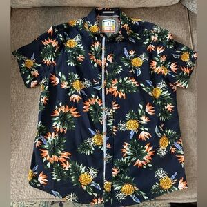 Tropical pattern button down